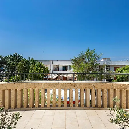 B&B Lido Marini Rooms Affittacamere B&B 리도 마리니