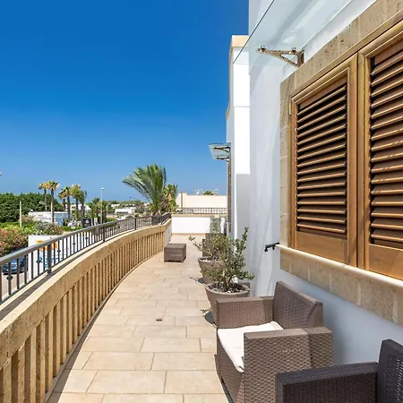 Lido Marini Rooms Affittacamere B&B