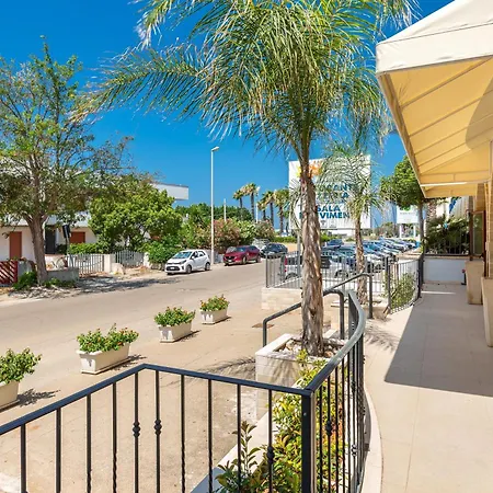 Lido Marini Rooms Affittacamere B&B