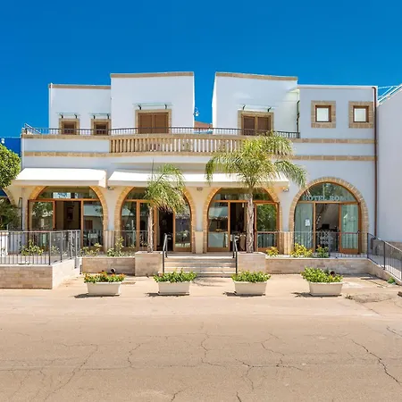 B&B Lido Marini Rooms Affittacamere B&B 리도 마리니