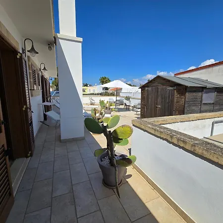 B&B Lido Marini Rooms Affittacamere B&B 3*