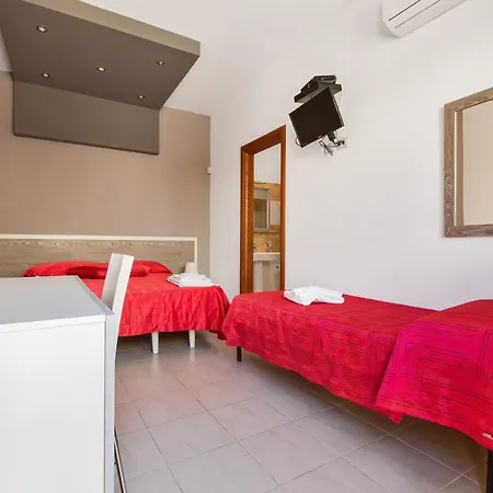 Lido Marini Rooms Affittacamere B&B Bed & Breakfast 3*