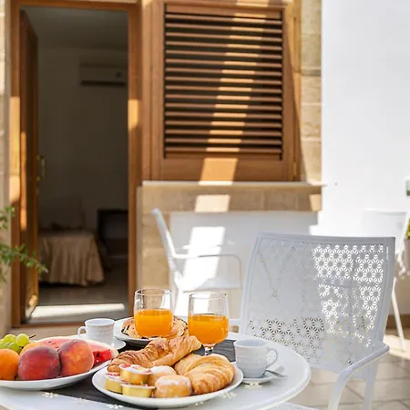 Bed & Breakfast Lido Marini Rooms Affittacamere B&B