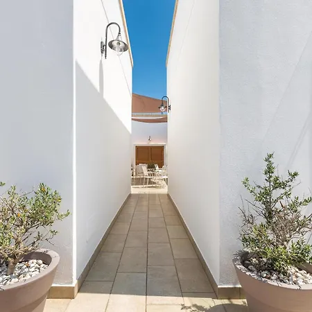 Lido Marini Rooms Affittacamere B&B Bed & Breakfast