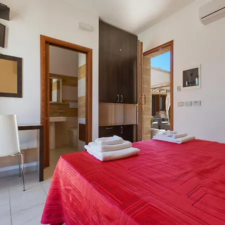 Lido Marini Rooms Affittacamere B&B 3* Лидо-Марини